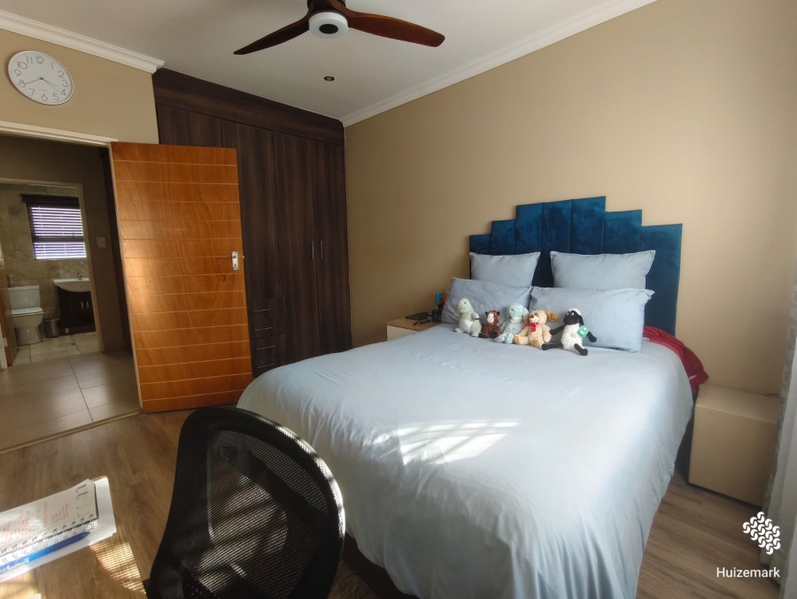 5 Bedroom Property for Sale in Vaalpark Free State